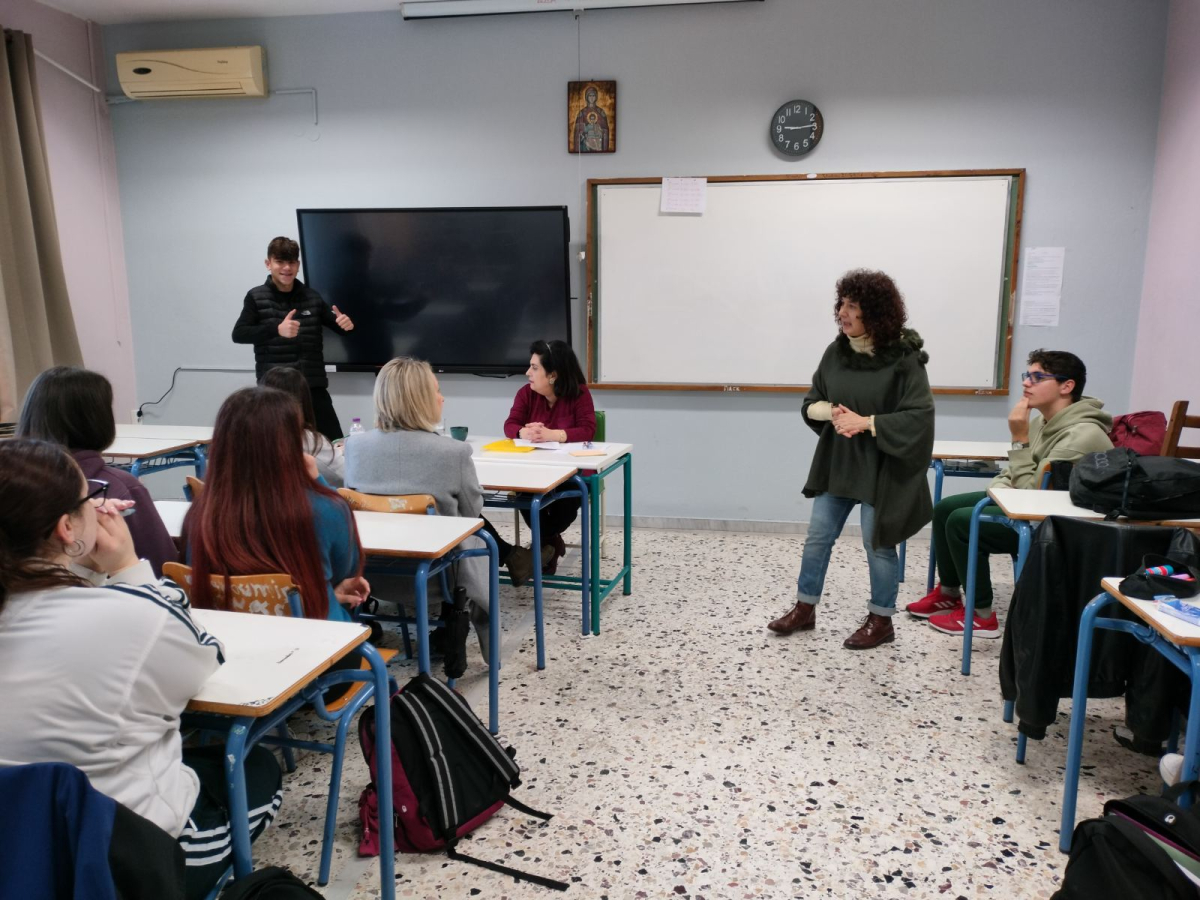 Παγκόσμια Ημέρα Ελληνικής Γλώσσας: Τα μυστικά των Χαϊκού από τη Ζωή Χατζηγεωργίου